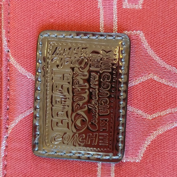 $$❤️❤️☘️Authentic red/pink signature C Coach Poppy - Picture 4 of 13
